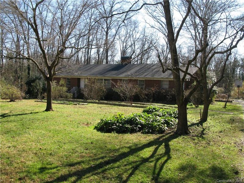 2314 Laura Dr, Charlotte, NC 28212