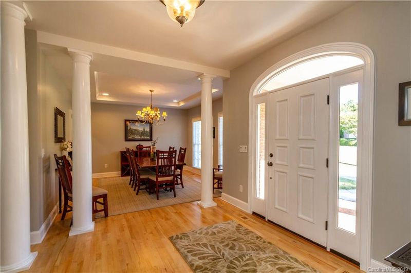 8004 Bay Pointe Dr, Denver, NC 28037