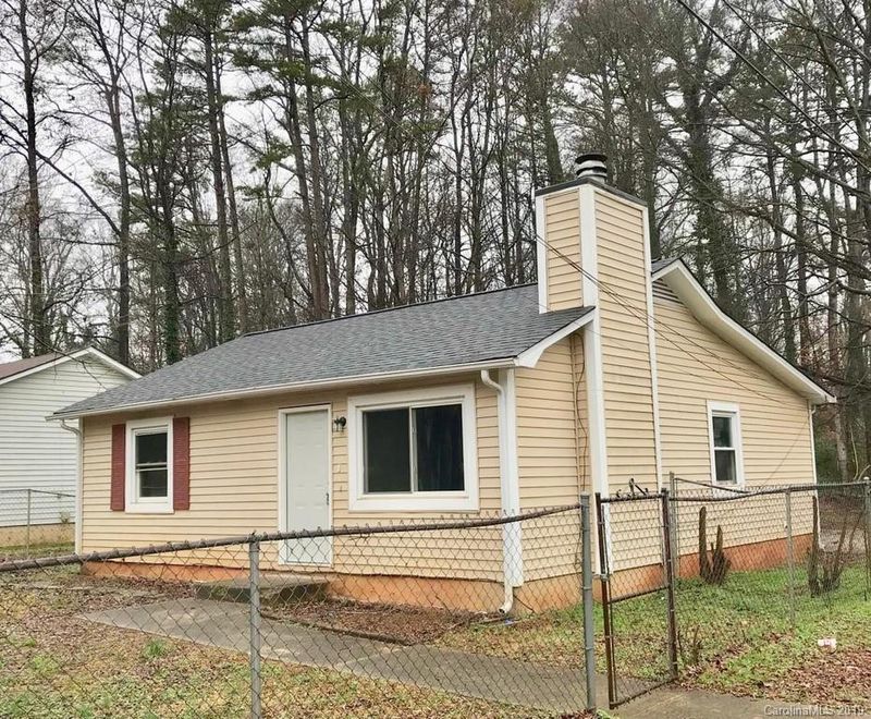 3935 Durham Ln, Charlotte, NC 28269