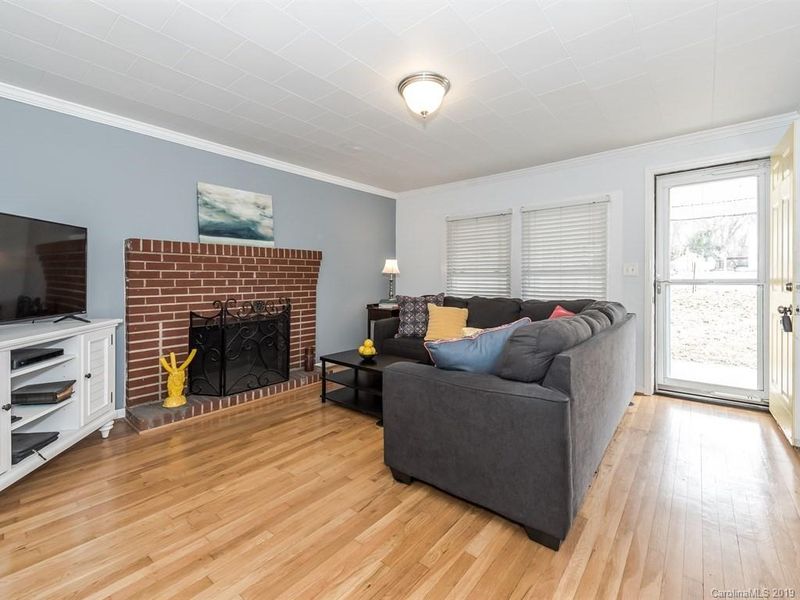 402 Louise Ave, Belmont, NC 28012