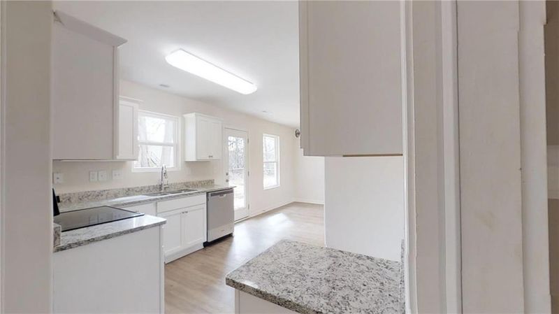 1103 Atherstone St NW, Conover, NC 28613
