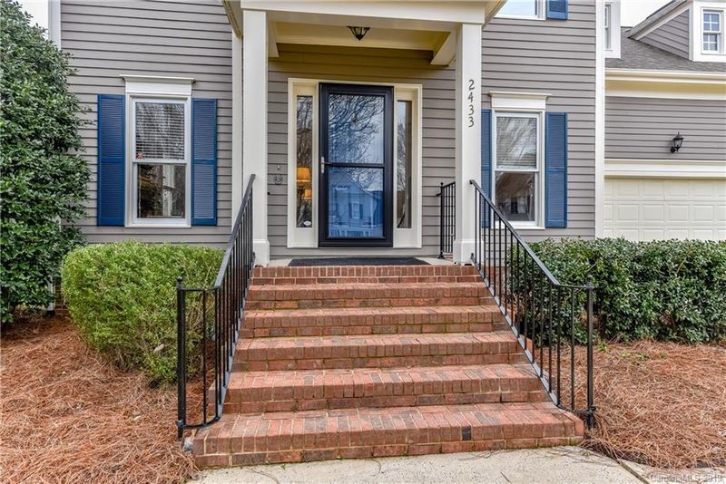 2433 Mirow Pl, Charlotte, NC 28270