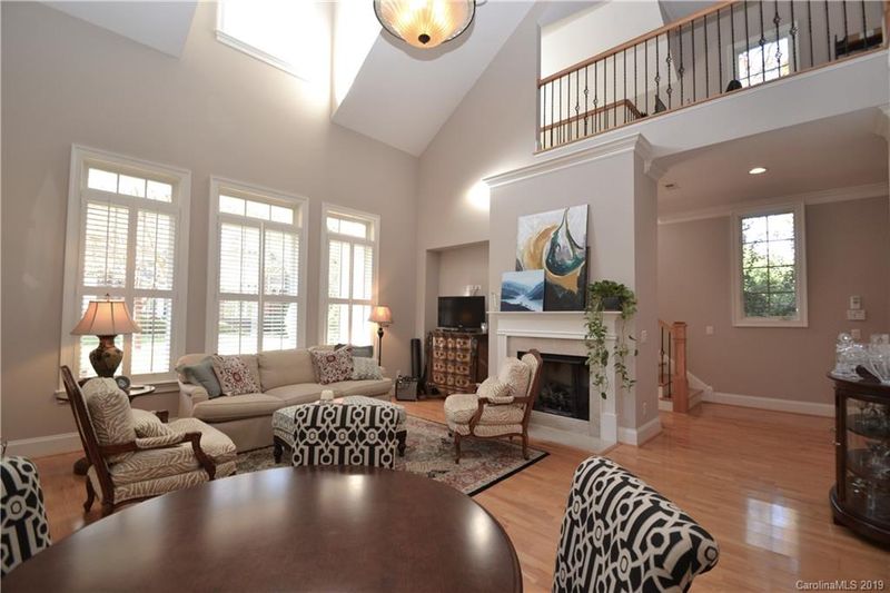 6304 Mission Pl, Charlotte, NC 28210