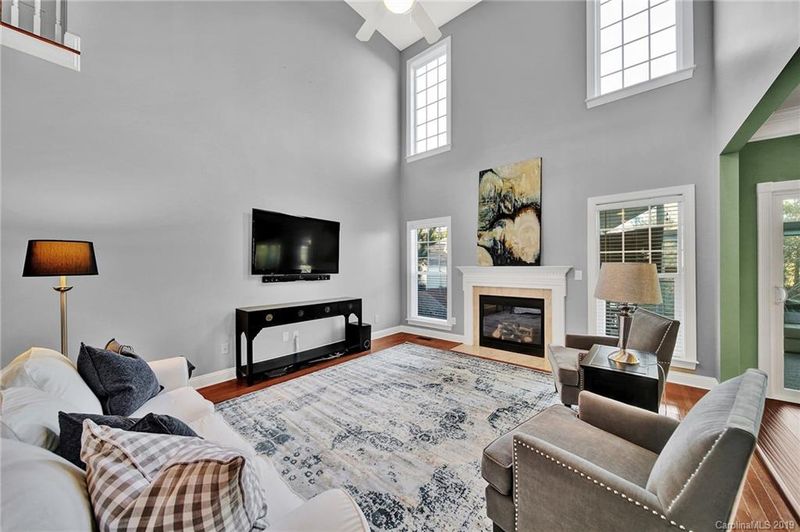 7807 Crestfield Ln, Tega Cay, SC 29708