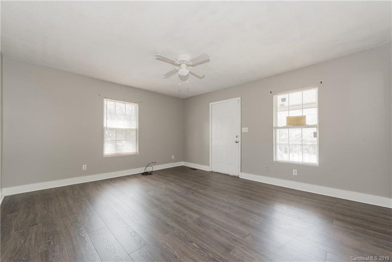 1101 Saratoga Dr, Charlotte, NC 28208