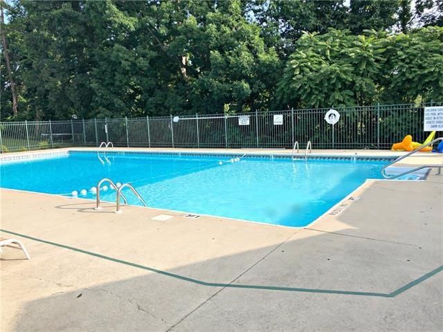 1330 5th St NE #66, Hickory, NC 28601