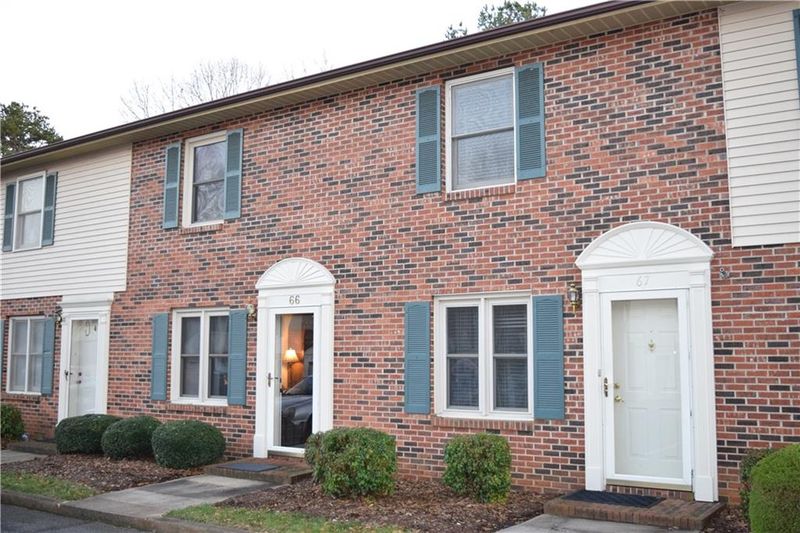 1330 5th St NE #66, Hickory, NC 28601