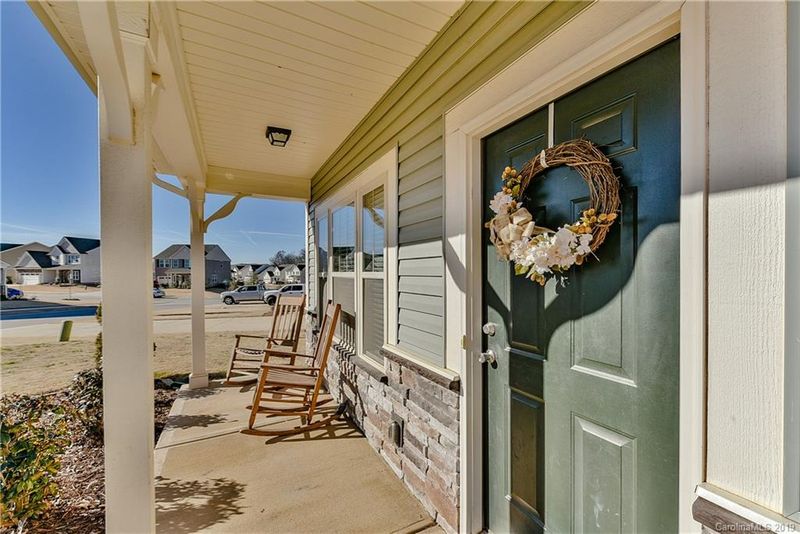 283 Fesperman Cir, Troutman, NC 28166