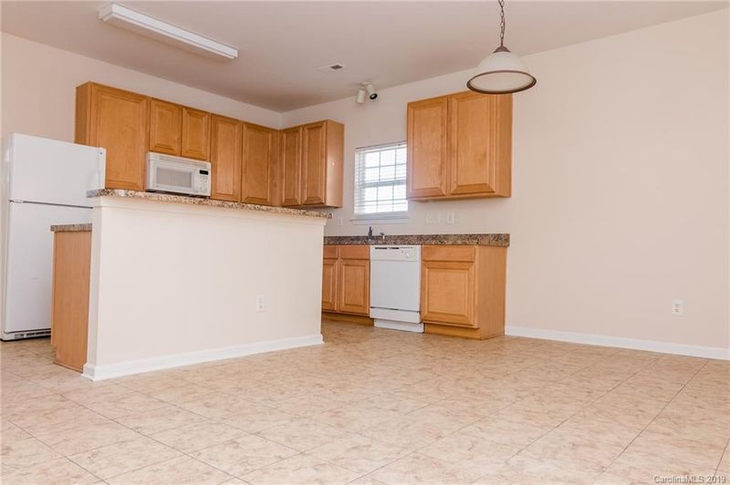 61 Ashton Bluff Cir #277, Mount Holly, NC 28120
