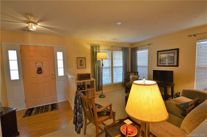 5044 Gibbons Link Rd #155, Charlotte, NC 28269