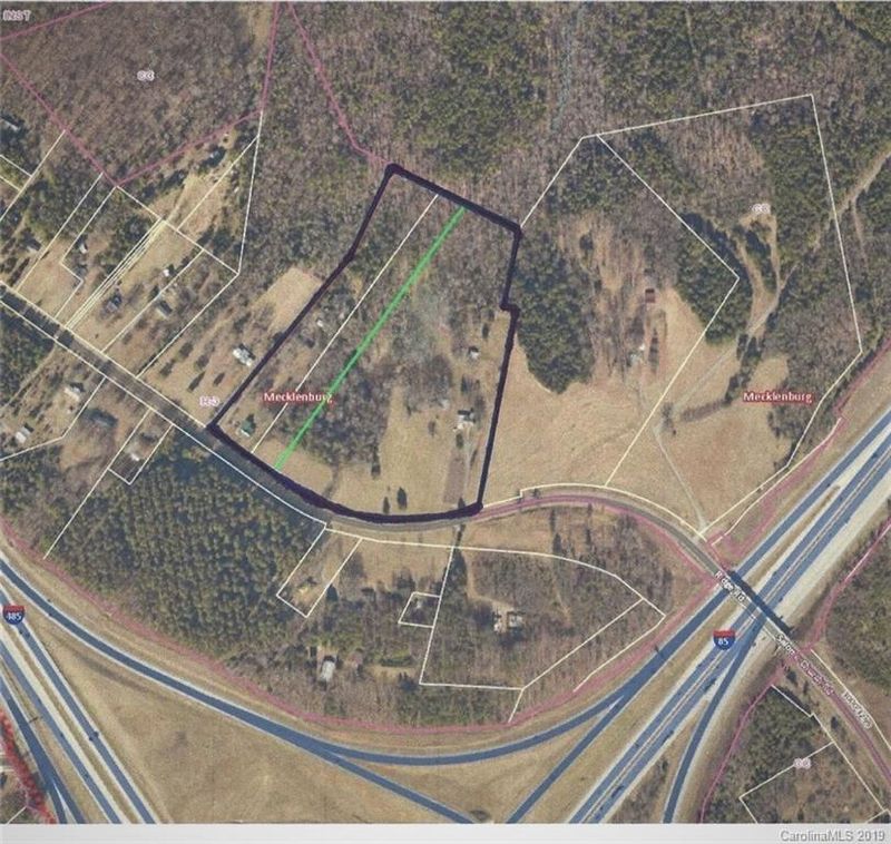 1322 Ridge Rd, Charlotte, NC 28262