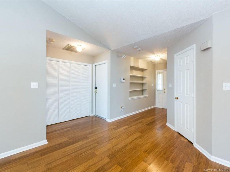 8319 David Lee Ln, Charlotte, NC 28227