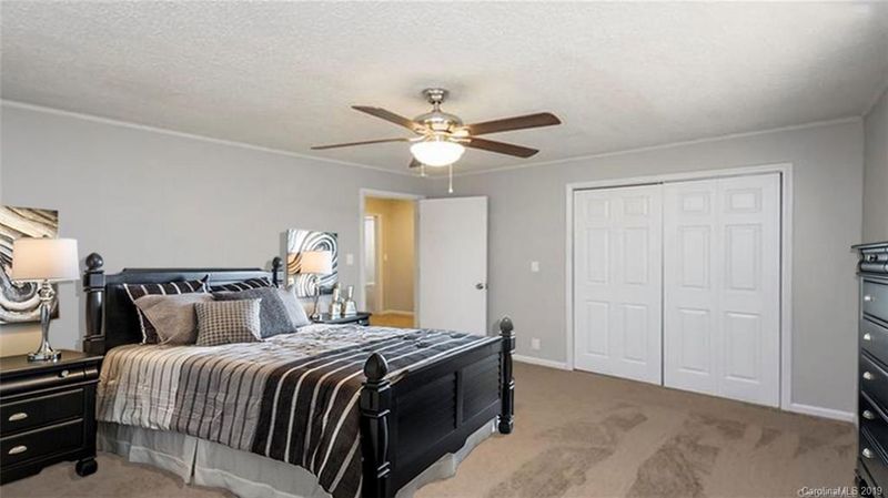 2729 Davis Park Rd, Gastonia, NC 28052
