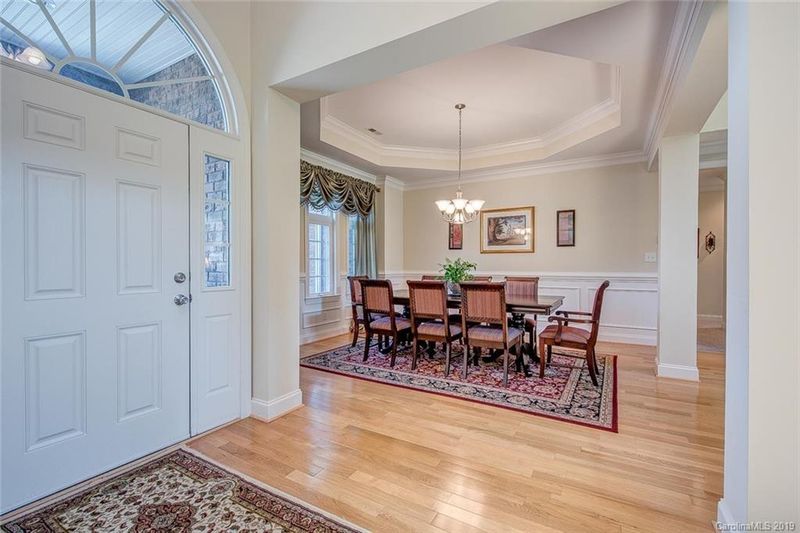 1005 Marguerite Dr, Lowell, NC 28098