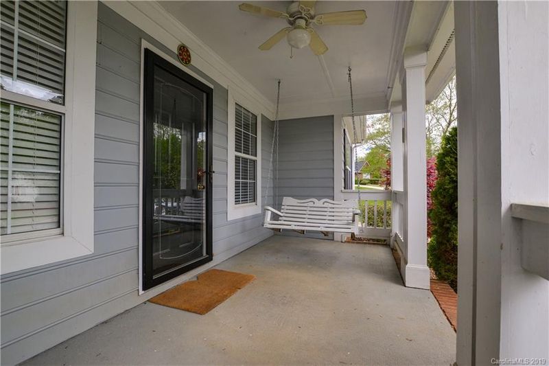 140 Winghaven Ct, Mooresville, NC 28117