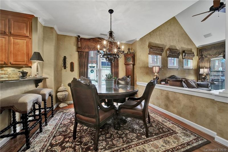 3416 West Slope Ln, Charlotte, NC 28209