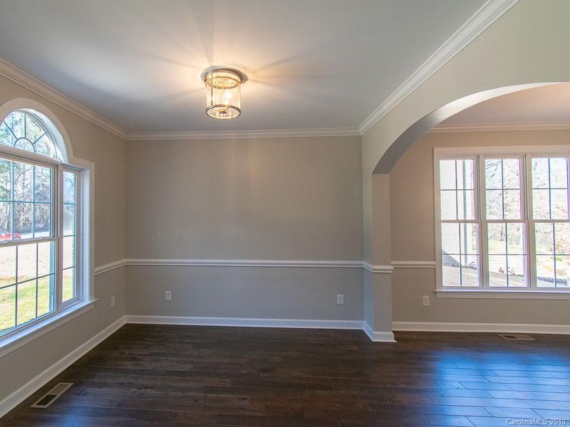 5456 S Oakmont St, Kannapolis, NC 28081