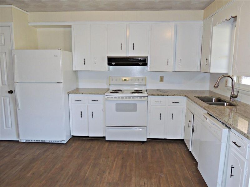 504 S Cedar Ave, Newton, NC 28658