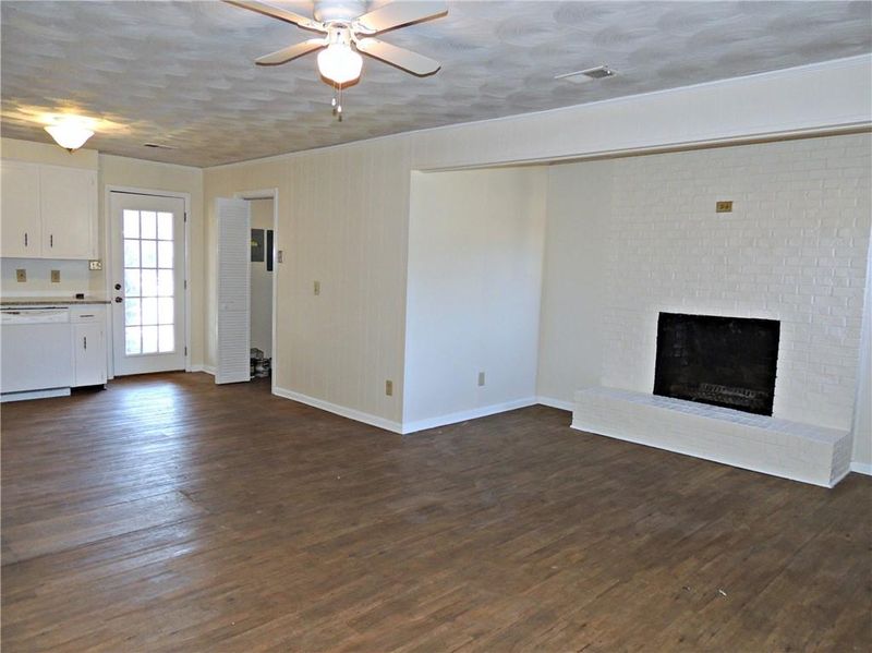 504 S Cedar Ave, Newton, NC 28658