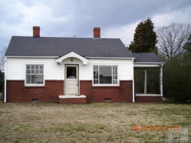 3045 16th St Ne, Hickory, NC 28601