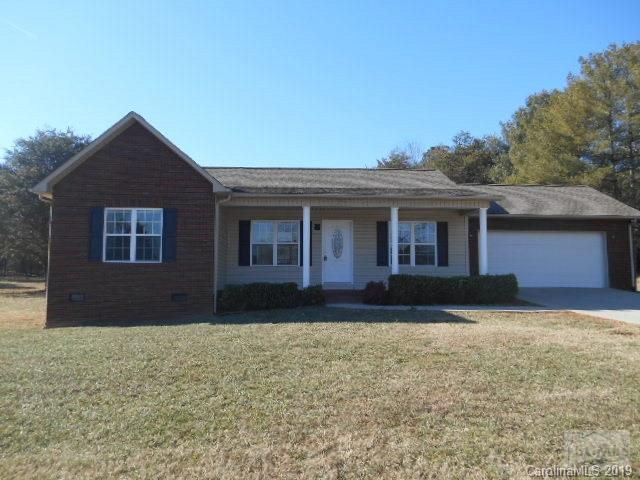 3543 35th St Ln Ne, Hickory, NC 28601