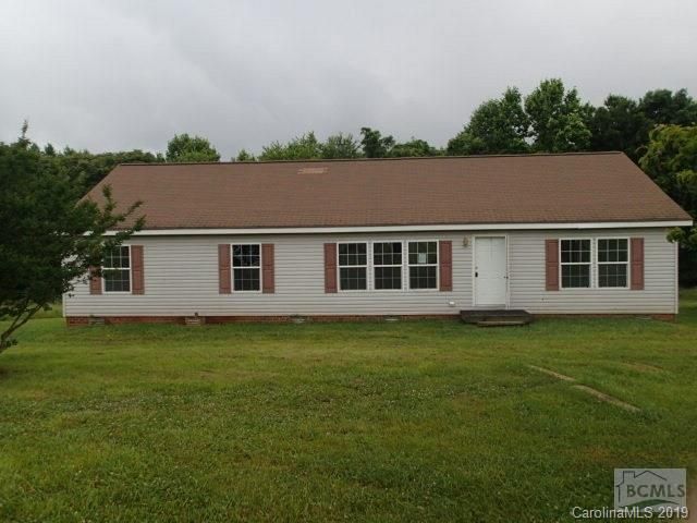 975 Lambert Dr, Hiddenite, NC 28636