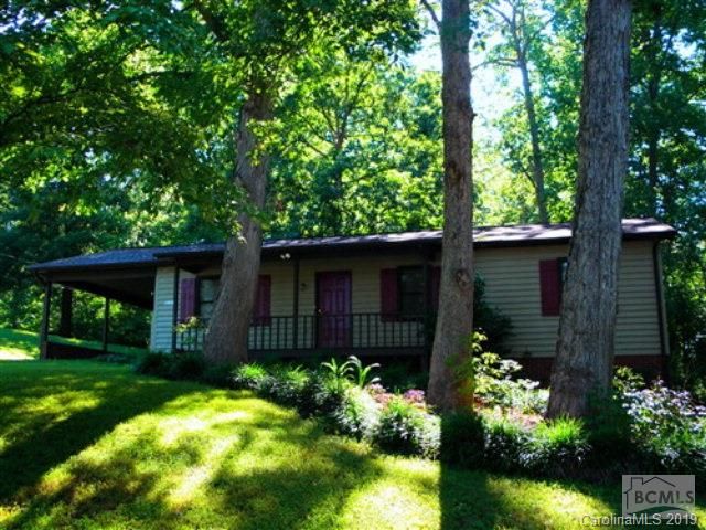 1408 8th Ave Nw, Conover, NC 28613