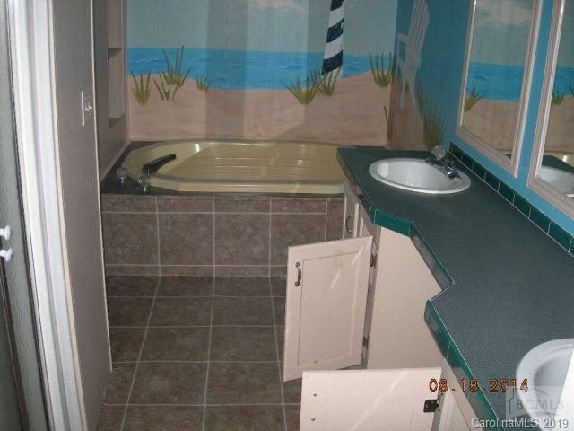 7200 Rh Rd, Hickory, NC 28602