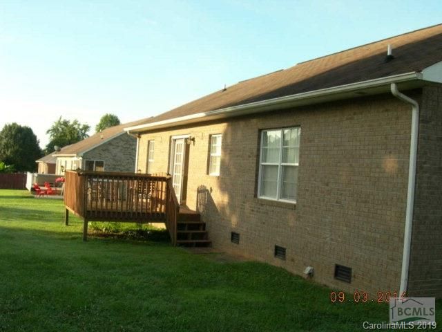 4072 Robbins Ln, Conover, NC 28613