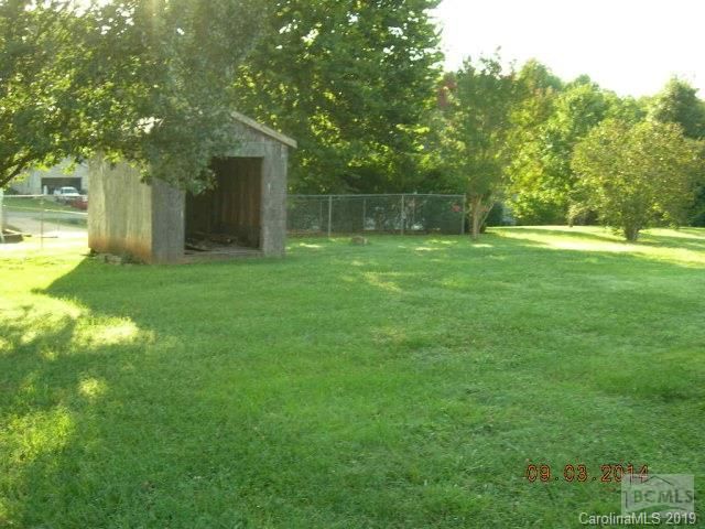 4072 Robbins Ln, Conover, NC 28613