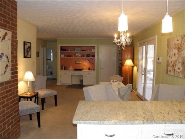 2222 5th St Ne, Hickory, NC 28601