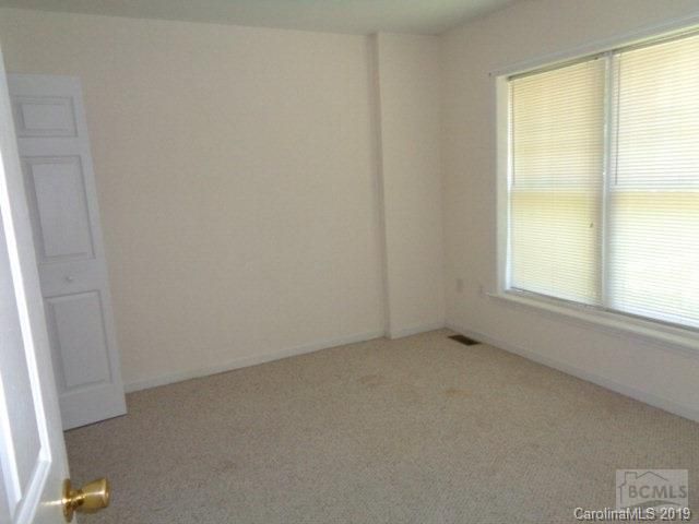 413 413 19th Ave Ct Ne, Hickory, NC 28601