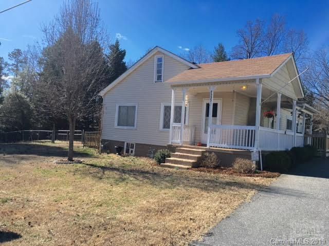 4335 1st St Pl Ne, Hickory, NC 28601