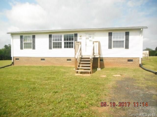 2303 Palmetto Dr, Newton, NC 28658