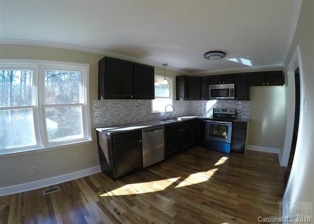 5127 W Piedmont Cir, Conover, NC 28613