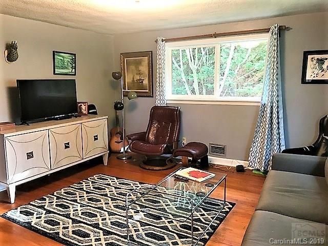 2622 13th St Ne, Hickory, NC 28602