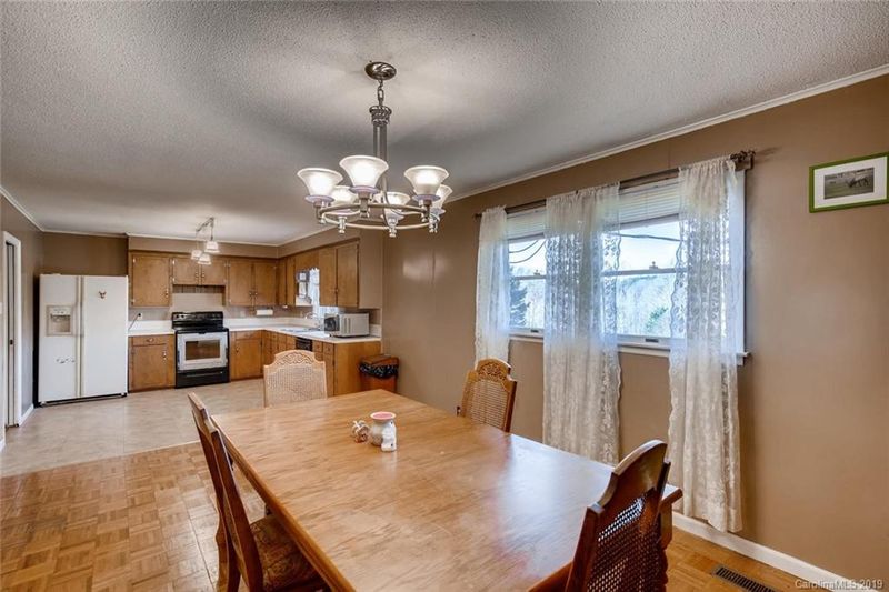249 Mariposa Rd, Stanley, NC 28164