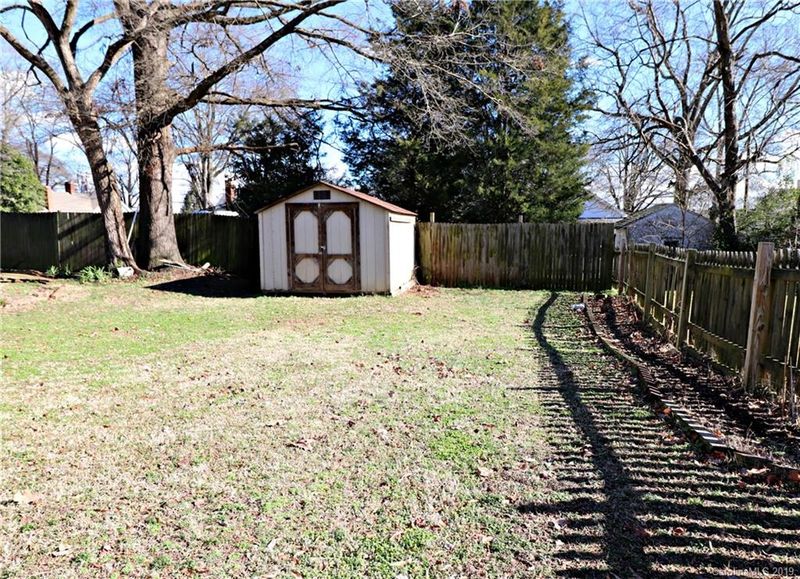 616 N Juniper Ave, Kannapolis, NC 28081