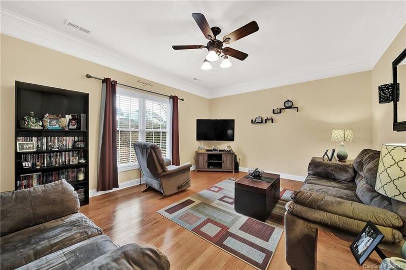1628 Flagsworth Rd, Clover, SC 29710