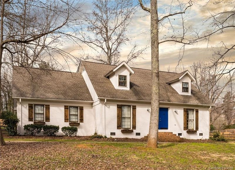 7401 Canterway Dr, Mint Hill, NC 28227