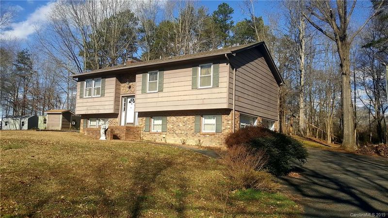 2420 Brook Hollow Rd, Crouse, NC 28033