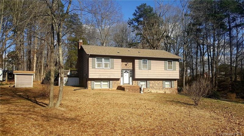 2420 Brook Hollow Rd, Crouse, NC 28033