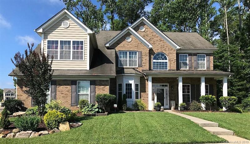 16203 Brevera Cir, Charlotte, NC 28213