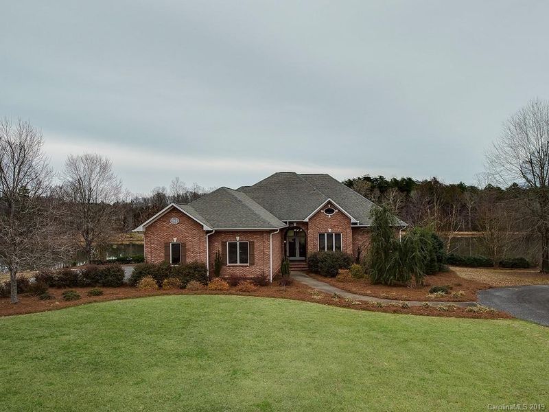 123 Jamestowne Cir, Clover, SC 29710