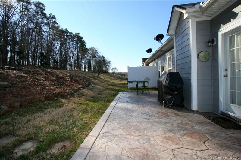 2033 Stoney Point Cir, Monroe, NC 28112