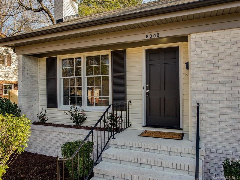 6308 Kelsey Dr, Charlotte, NC 28215