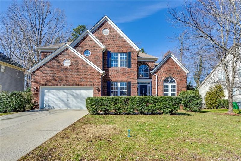 7327 Ridgefield Dr, Charlotte, NC 28269
