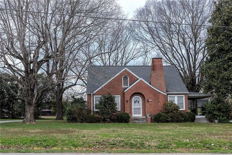 3035 16th St, Hickory, NC 28601