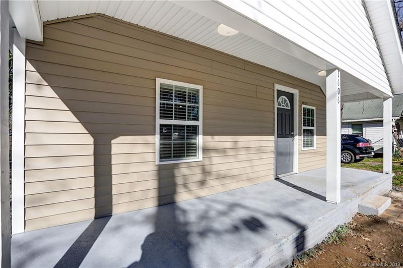 1606 Ranch Rd, Charlotte, NC 28208