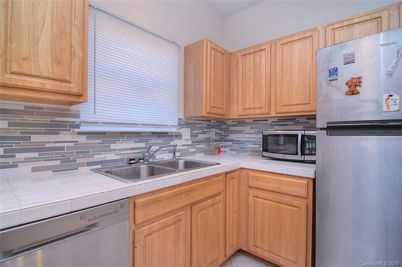 5228 Javitz Rd, Charlotte, NC 28216